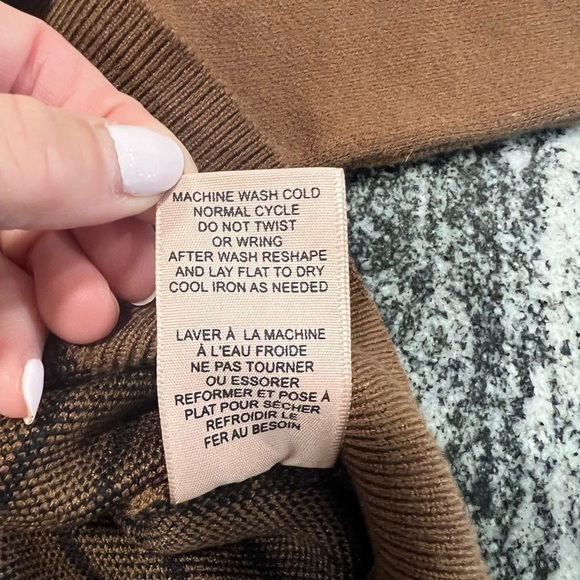 PHILOSOPHY black and brown boxy sweater it’s oversized sleeves - Picture 14 of 14